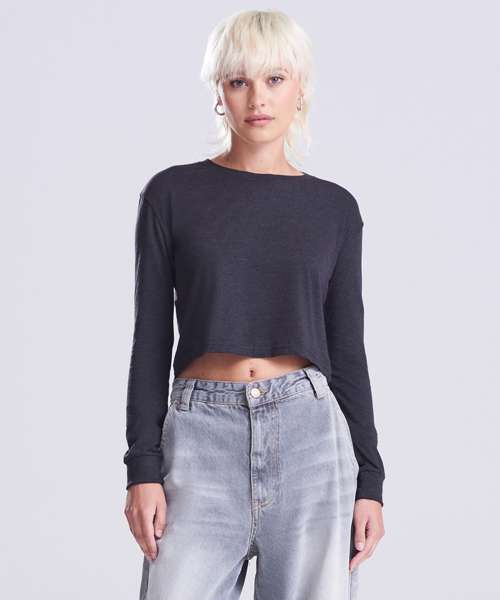 Women's long sleeve cropped T